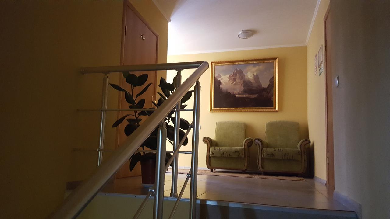 Hotel Confort Drochia Exterior foto